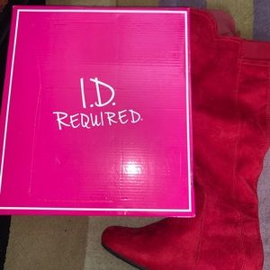 Red low knee heels boots